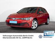 VW Golf, 1.5 VIII eTSI Life H&K, Jahr 2022 - Berlin