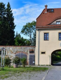 "Besonderes Wohnerlebnis: Historisches Torhaus zu vermieten" - Schmölln-Putzkau