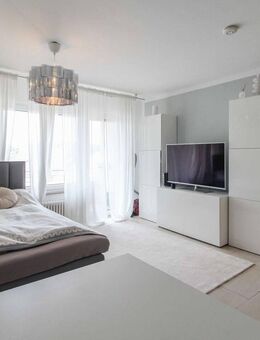 Helle 1-Zimmer-Wohnung mit Balkon, Aufzug und Tiefgaragenstellplatz in Aidlingen - Aidlingen