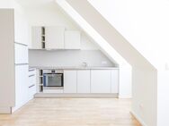 *Mietbeginn 01.01.2025* Penthouse-Wohnung auf 61m² direkt neben der Frauchenkirche im Quartier-Hoym! - Dresden