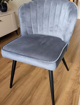 4elegante Stühle Esszimmer aus Samt, Metallbeine schwarz - Berlin