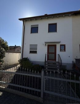Doppelhaushälfte für eine junge Familie, ruhig gelegen nähe Aischpark Center - Höchstadt (Aisch)