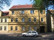 Geräumige 3-Raum Wohnung in ruhigem Mehrfamilienhaus - Bitterfeld-Wolfen