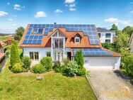 Großzügiges und gepflegtes Einfamilienhaus mit PV, Solar, Garten und Doppelgarage zu verkaufen - Rohr (Niederbayern)