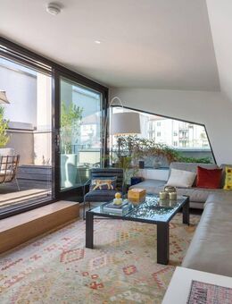 Verstecktes Juwel im Herzen der Maxvorstadt: Modernes Townhouse in ruhiger Hoflage - München