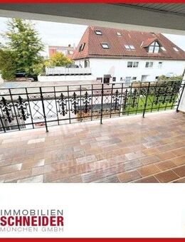 IMMOBILIEN SCHNEIDER - schöne, geräumige 2 Zimmer Wohnung zzgl. Hauswirtschaftsraum - München