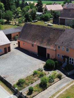 Vielseitiges Mehrgenerationenhaus mit großem Grundstück und Nebengebäuden - Windsbach