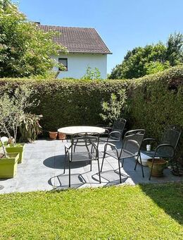 Herrenberg - sehr gepflegtes 2-FH in ruhiger Lage mit Terrassen, Garten & Doppelcarport - Herrenberg