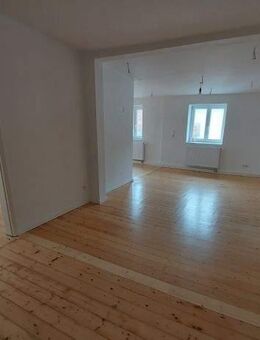 Wunderschön geschnittene 2,5-Zimmerwohnung in der City - Bayreuth