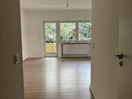 Ideale, geräumige 1-Zimmer-Wohnung mit Balkon und Einbauküche - Wiesbaden