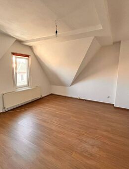 gemütliche 3-Zimmer Dachgeschosswohnung mit Gartennutzung - Blankenhain