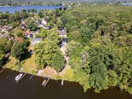 Waterfront property - first occupancy in new building with private jetty - Berlin