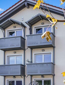 Neuwertige Wohnung mit zwei Balkonen im Ortskern von Winhöring - Winhöring