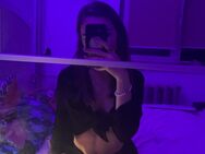 🥵💦 WEIHNACHTSANGEBOT von der Azubine ❄️NEU: SCHWANZBEWERTUNG FÜR 10 EURO 💦 SEX/NUDE Bilder und Videos + SEX CHAT 🥵 - Berlin