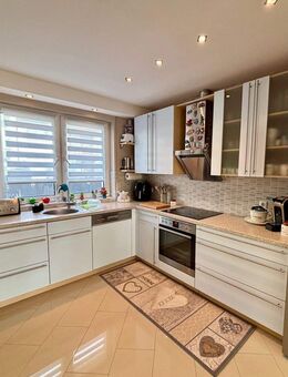 Reihenhaus in TOP-Zustand mit Garten und Garage - Feucht