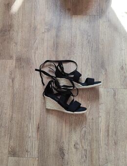 Gr.38, Schnür Keil-Sandalen, neu! - Rudolstadt