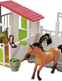 SIMBA Spielwelt Pferdebox und Waschplatz mit Pferd
