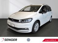 VW Touran, 1.5 l TSI Highline, Jahr 2022 - Bad Oldesloe