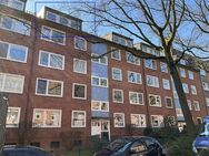 Gut geschnittene, vermietete 2 Zimmer DG Wohnung, ca. 53,30 m², in HH Winterhude - Hamburg