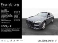 Audi Q8, 55 TFSIe S-line qu, Jahr 2021 - Lichtenfels (Bayern)