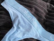 Hellblauer Calvin Klein Tanga - Regensburg