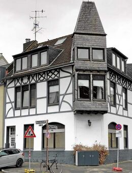 Exklusives Altbau-Juwel: Kernsanierte Wohnung mit West-Balkon und Loft-Charakter in Benrath - Düsseldorf