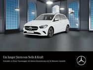 Mercedes B 180, SPUR-HALTE, Jahr 2023 - Gießen