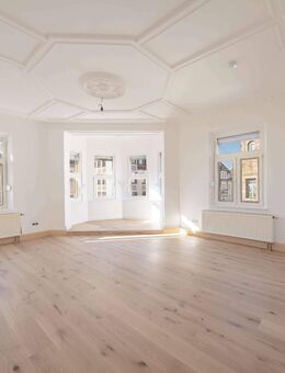 Kernsanierte Altbauwohnung | 130 m² Wohnfläche | 5-Zimmer | Nähe Stadtpark - Fürth