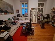 Preisreduzierung! Vermietete Altbauwohnung in einem unrenovierten Altbauhaus (Energieeffizienzklasse D) - Berlin