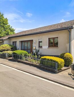 Einfamilienhaus mit Einliegerwohnung mit toller Aussicht in Biedenkopf - Biedenkopf