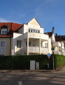 Exklusive 3 Zimmer-Dachgeschoss-Wohnung mit sonniger Dachterrasse! - Moosburg (Isar)