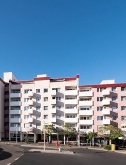Geräumige 2 Zimmer Wohnung in zentraler Lage von Schwalbach - Schwalbach (Taunus)