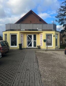 Modernes Wohnen mit Einbauküche und großer Terrasse - Erdgeschosswohnung zum Wohlfühlen! - Weißenfels