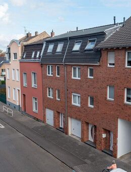 Privatsphäre & Komfort - Reihenhaus mit Garten, Garage & Balkon! - Mönchengladbach