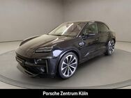 Porsche Macan, Turbo, Jahr 2024 - Köln