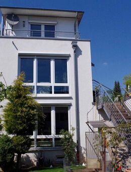Kernsaniertes Zweifamilien-Traumhaus - Energieeffizient und hochwertig ausgebaut in Toplage - Böblingen