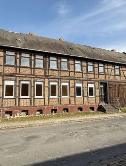 Nachauktion - Mehrfamilienhaus mit 3 WE und großem Grundstück (leerstehend) - Apenburg-Winterfeld