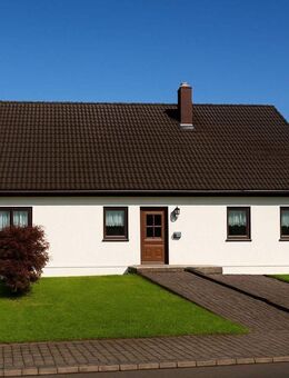 Helles Einfamilienhaus Schneifel: 112 m², optional möbliert, sofort verfügbar - Ormont