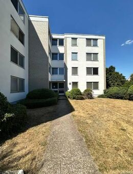 Pfiffig, frisch & frei – 3 Zimmer mit Balkon zum Direkt-loswohnen in Nürnberg-Laufamholz - Nürnberg
