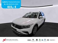 VW Tiguan, 2.0 TDI LIFE APP, Jahr 2022 - Bayreuth