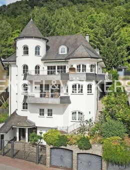 Exklusive Stadtvilla mit Privatsphäre und Panoramablick zur Reichsburg in bester Mosellage - Cochem
