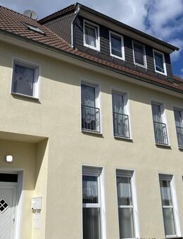 Ansprechendes Mehrfamilienhaus mit Terrasse und ebenerdigem Bungalow - auch zur Selbstnutzung - Döbeln