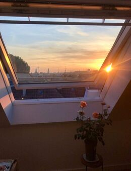 Charmante 3 Zimmer-Dachgeschosswohnung in zentraler Lage - urbanes Wohnen in Berlin-Friedrichshain - Berlin