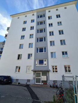 Neusanierte 2 -Zimmer -Wohnung in Stadtbergen - Stadtbergen