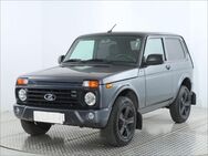 Lada Niva, 1.7 LEGEND URBAN, Jahr 2022 - Hof