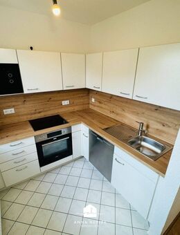 Frisch renovierte 1-Zimmer-Wohnung mit Einbauküche - Gera