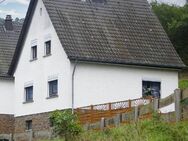 *Freistehendes Einfamilienhaus in wunderbar naturverbundener Lage* - Ahrbrück