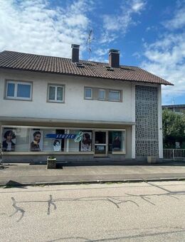 Projektchance in Teningen: Renovierungsbedürftiges Wohn- & Geschäftshaus mit Potenzial - Teningen