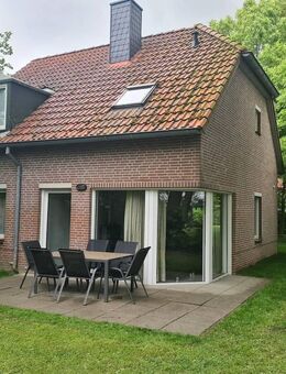 RENDITE-KRACHER! Tolles Ferienhaus mit drei Schlafzimmern, zwei Badezimmern, herrlichem Ausblick und vielem me(e)hr...! - Butjadingen