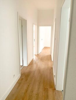 gemütliche 3 Zimmer Wohnung mit großem Duschbad und Balkon - Hamm